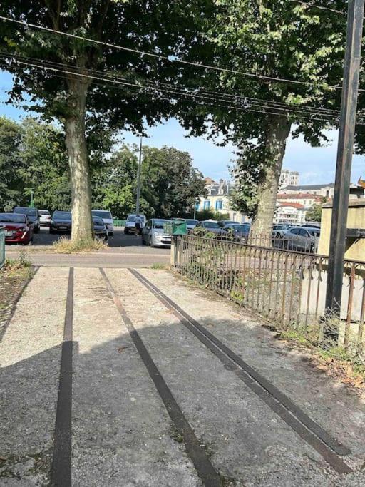 Le Petit Kiosque - Terrasse Parking & Local Velo Διαμέρισμα Βερντέν Εξωτερικό φωτογραφία